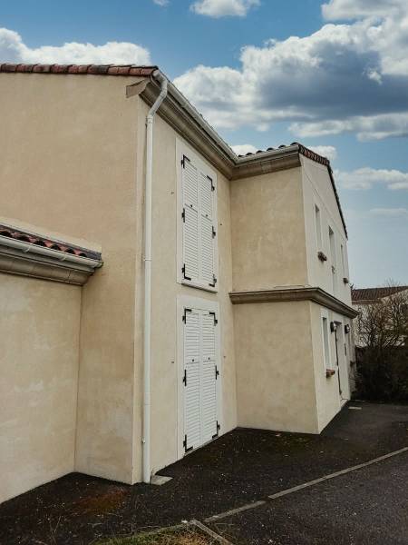 rénover et protéger votre façade avec un nettoyage et un traitement hydrofuge à Bordeaux